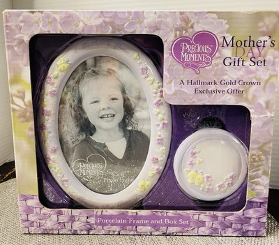 Vintage Precious Moment Mothers Picture frame and Box Gift set