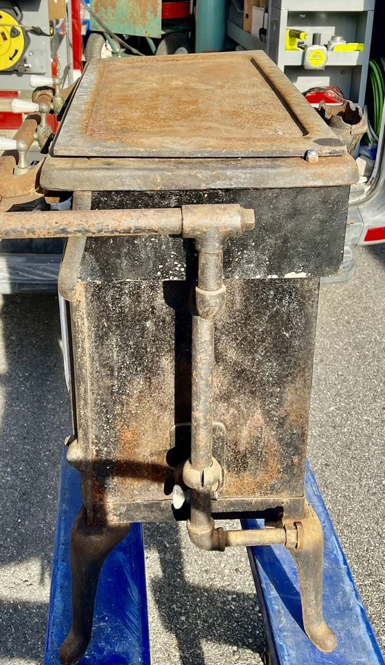 Wincroft  1920s ? Antique Gas Cookstove 3 Burners & Oven Complete Fully Intact - Image 4 of 4