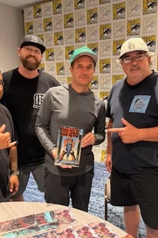 SDCC EXCLUSIVES!!!  SIGNED BOOKS!!!!   DRAGOTTA!  SNYDER! DWJ! SUSPIRA!