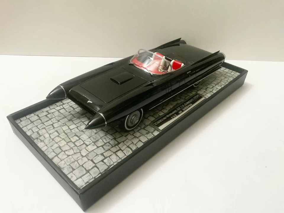 1/18 1959 Cadillac Cyclon XP 74 Concept LE 300 pcs. Minichamps, very rare - Image 2 of 4