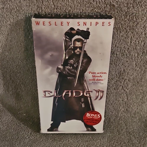 blade ii vhs 2002 r full screen wesley snipes new line ntsc bonus material
