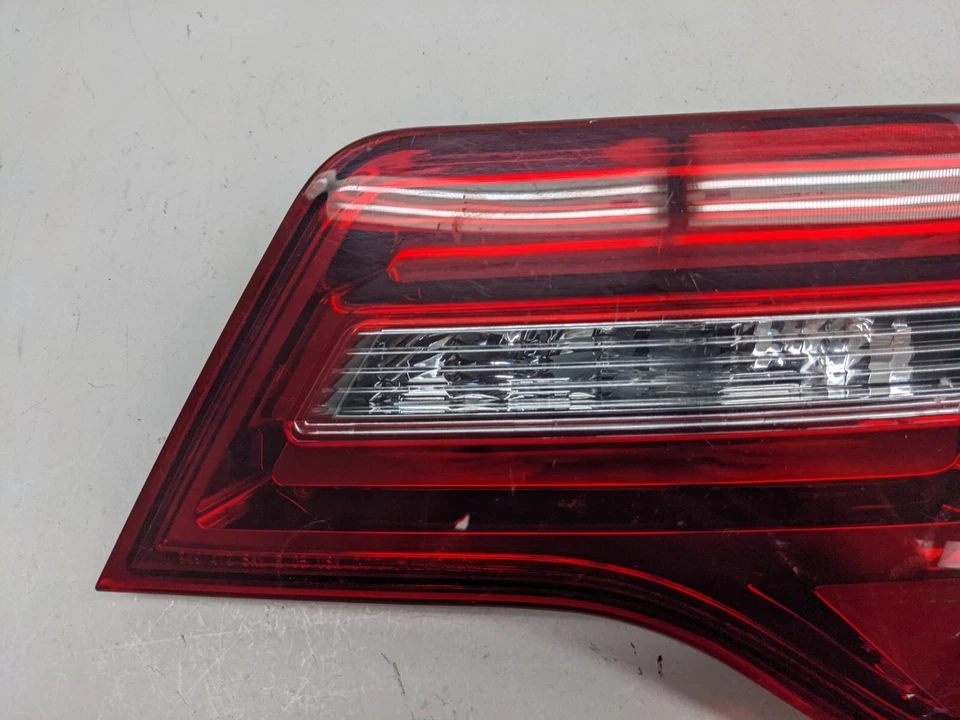 Luz trasera interior derecha del pasajero Acura MDX 2007-2009 TL64 Foto 3 de 4