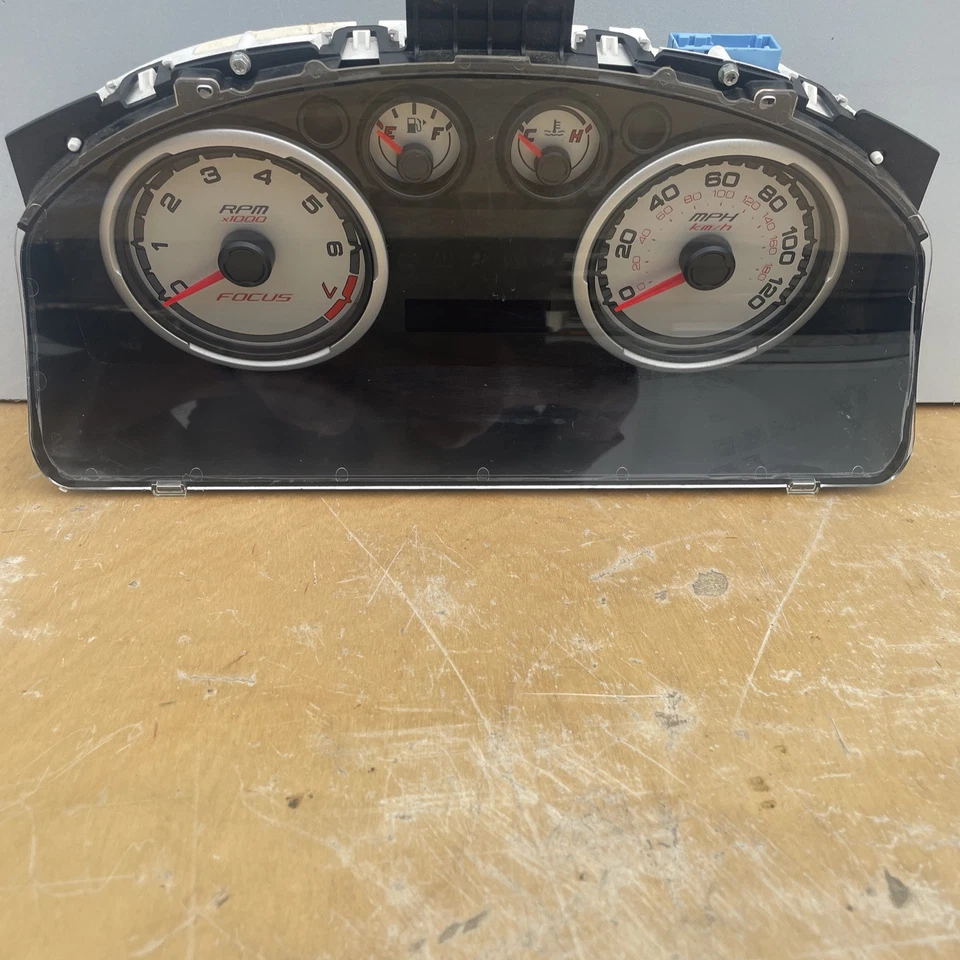 Cuadro de instrumentos velocímetro Ford Focus 2009 panel de instrumentos indicadores 175 millas Foto 3 de 4