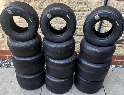 3 x SÄTZE MOJO D5 REIFEN SEHR GUT 40 RUNDEN ROTAX OTK TONYKART BIRELART KARTING_3