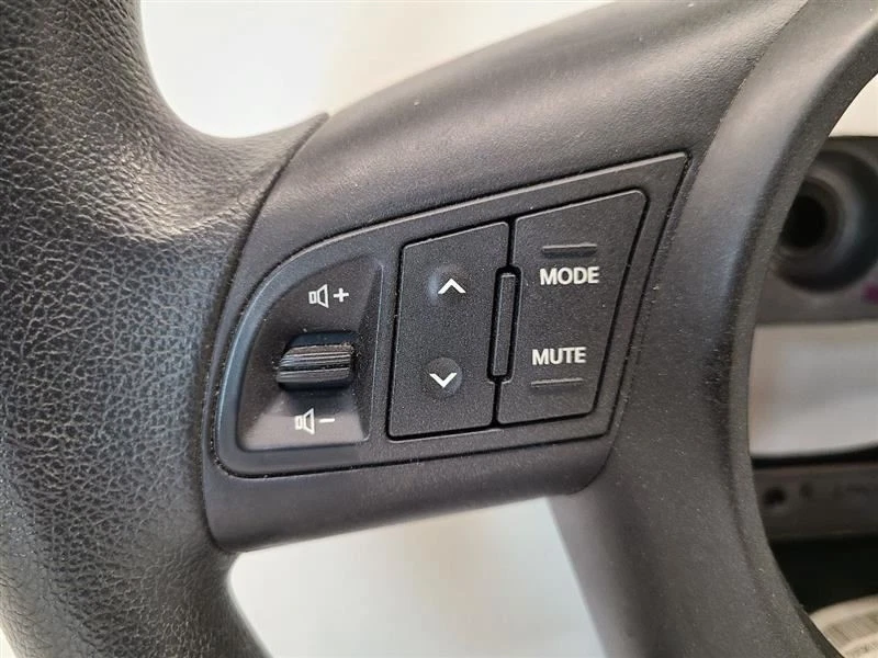 2010 2011 2012 2013 Kia Forte Steering Wheel W Controls 10-13 561101M650WK - Image 4 of 4