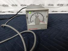Edwards Pirani Gauge Model 501 TORR D39511000 05747 2W Vacuum Gauge