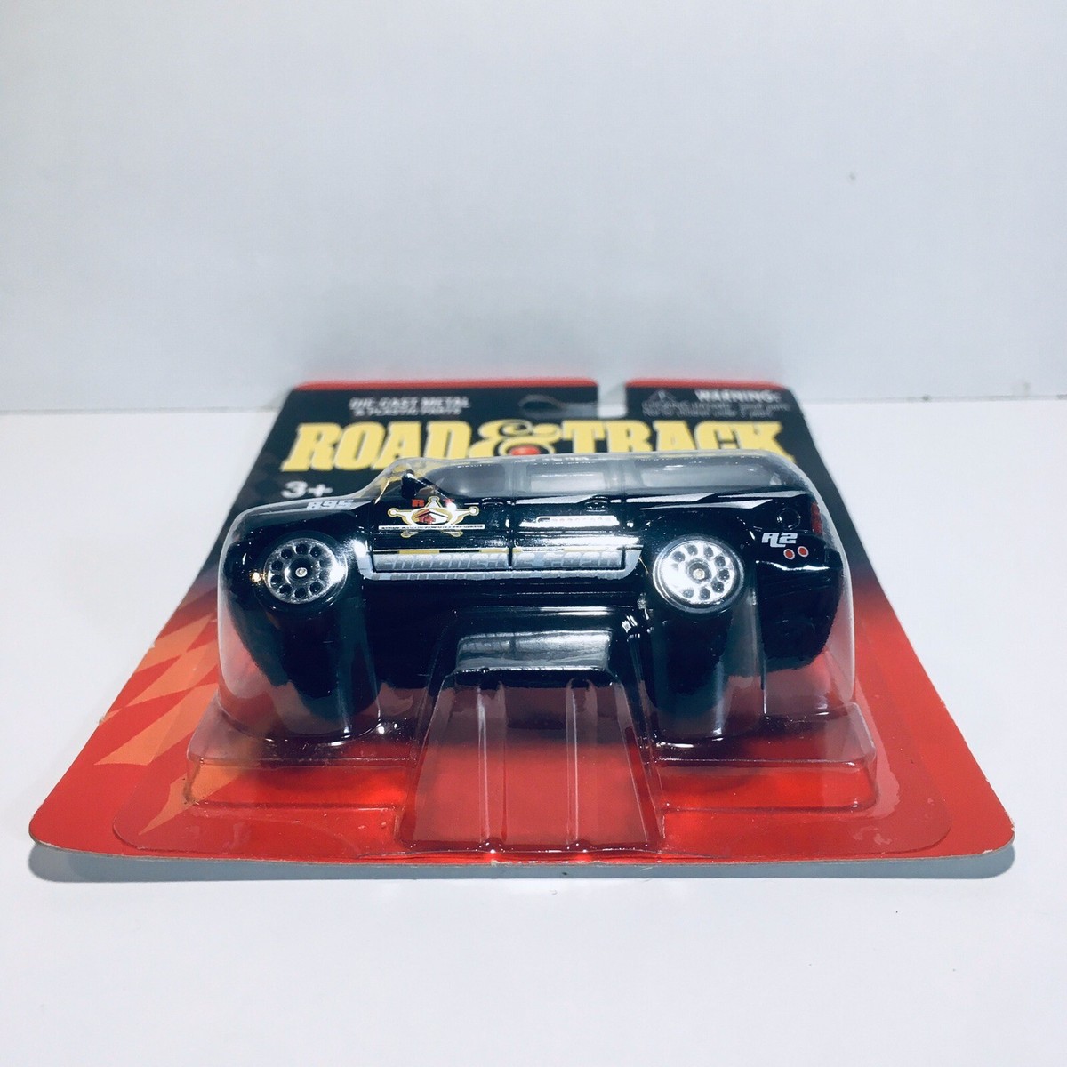 Motormax (6030) Road & Track Series 1, 2000 Chevrolet Suburban 1
