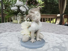 LLADRO "OOPSY DAISY BALLERINA" KNEELING GIRL W/YELLOW SKIRT # 6691  1999