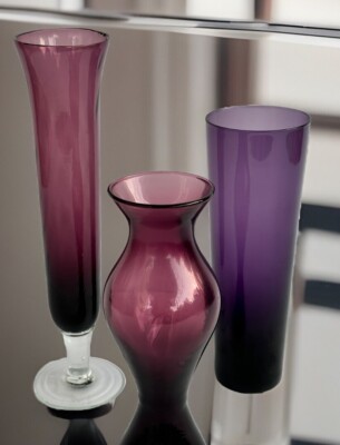 Hand Blown Amethyst Purple Glass Bud Vases Hourglass Footed Tumbler Lot Of 3
