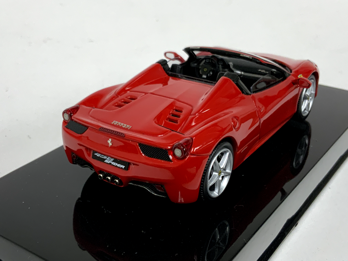 1/43 Hot Wheels Elite Ferrari 458 Italia Spider in Rosso Corsa Red