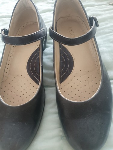 ecco navy blue shoes