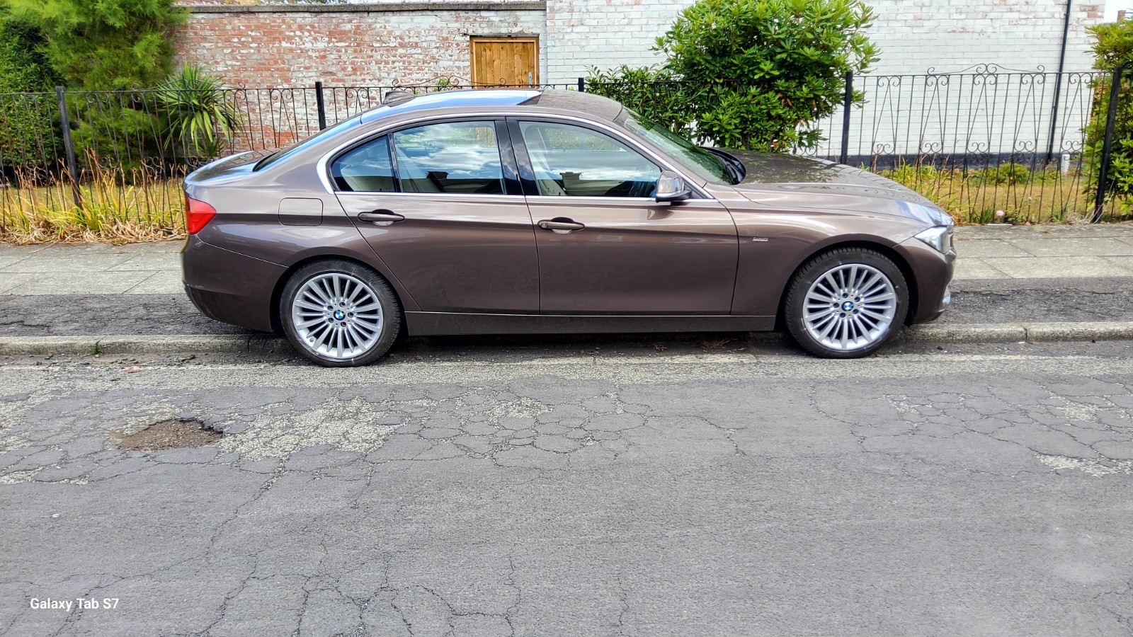 Bmw 320d Luxury in Bronze