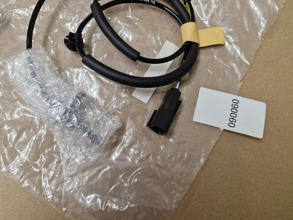 Mazda 2 Front ABS Wheel Speed Sensor D09H4370XC 2015-2019 Genuine NEW - Image 4 of 4