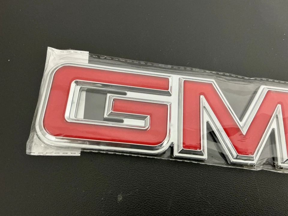 Nuevo emblema de puerta trasera cromada roja GMC Terrain 2018-2021 de fábrica OEM Foto 2 de 4