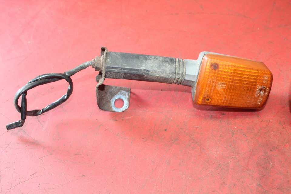 Par de intermitentes delanteros derecho izquierdo Suzuki DR200SE 1997  Foto 3 de 4