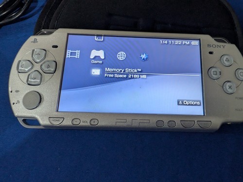 Sony PSP 2000 Slim 2001 Tested And Working*64gb Mem Card* Charger/Pouch - Picture 4 of 12