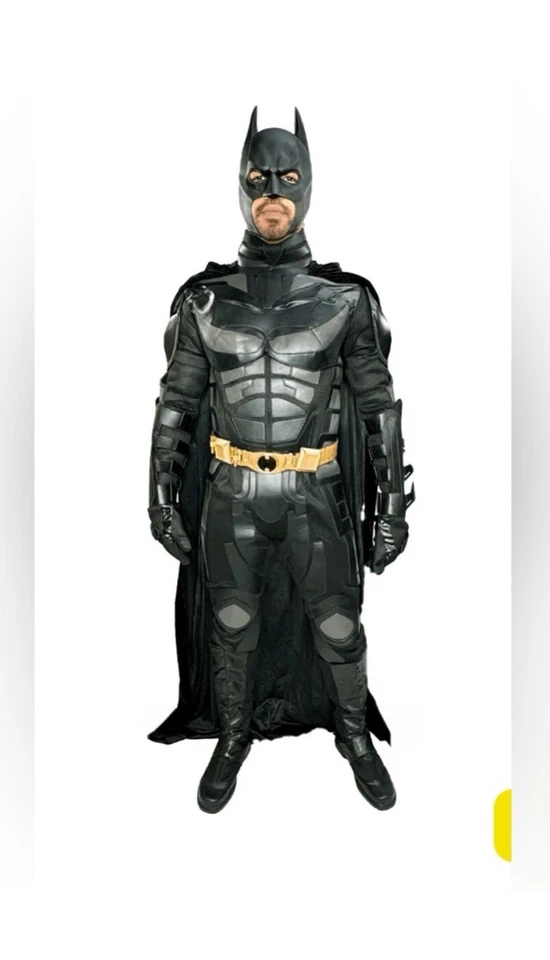 The Dark Knight Batman, Talla S conjunto incluye chaleco, mono, hombreras, cinturón Plus Foto 3 de 4