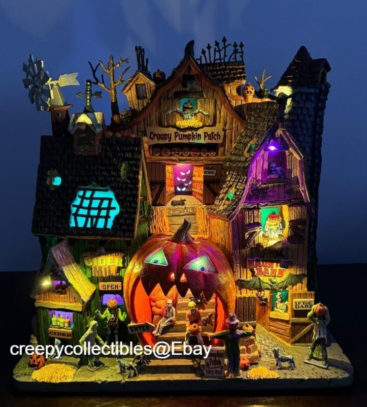 Lemax Spooky Town Creepy Pumpkin Patch NIB Lighted Facade