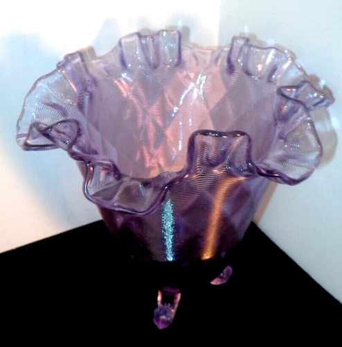 FENTON DIAMOND OPTIC WISTERIA Pattern B 455WT  Tri- FOOTED VASE 7" TALL