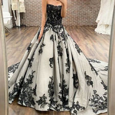 Retro Black Lace Applique Wedding Dresses Strapless Sweep Train Bridal Gowns