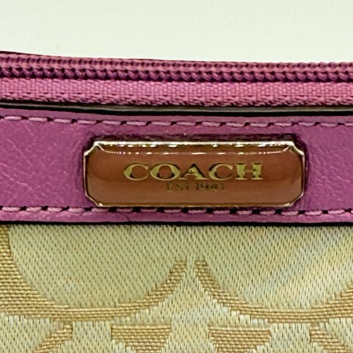 Coach Gold & Lilac Wristlet Lurex Metallic Leather Pleated 7.5x4.5" W Lilac Fob - Picture 6 of 17