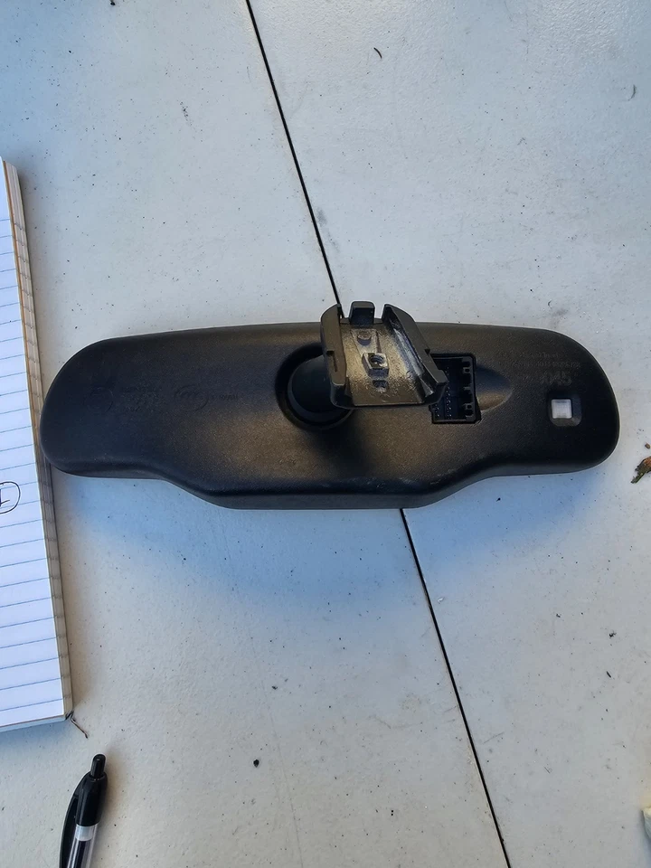 09-11 ESPEJO RETROVISOR INTERIOR CHEVY SILVERADO GMC 07 YUKON XL OEM E11025898 Foto 2 de 4