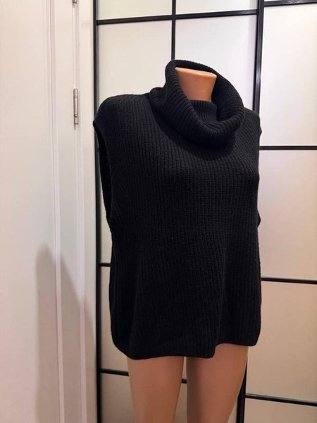 Women Hallhuber Vest Black Wool 36 / S / 44