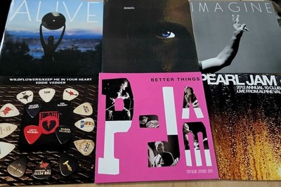 6 Pearl Jam Fan Club 7'' Vinyl New/never played Xmas Singles