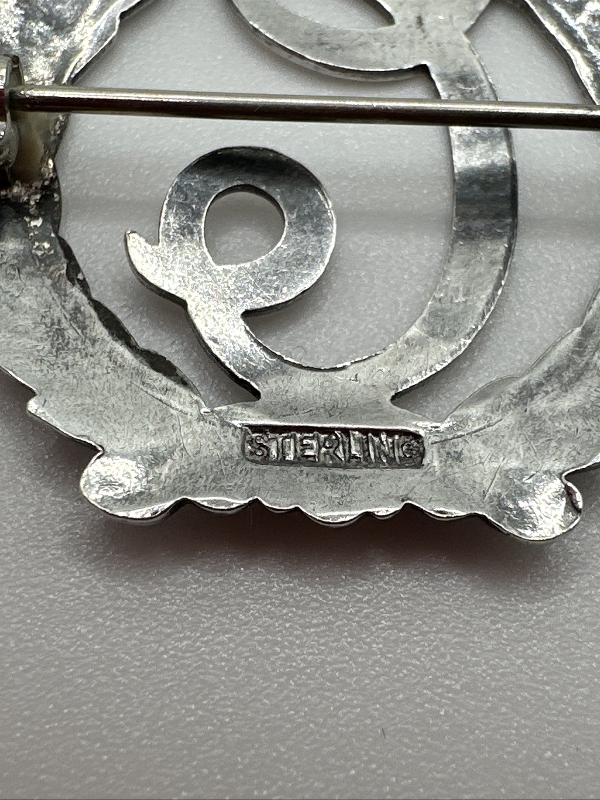 'C' Initial Lettered Leaf Circle Pin Brooch Sterl… - image 5