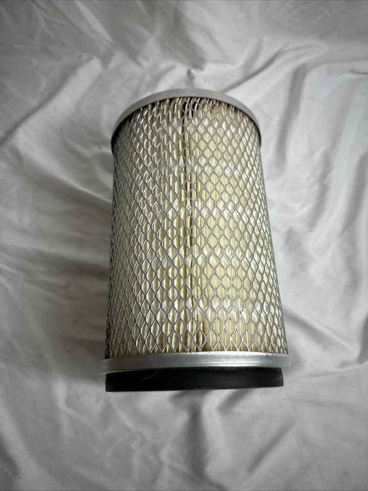 Cat air filter #211-2661 - Image 3 of 4