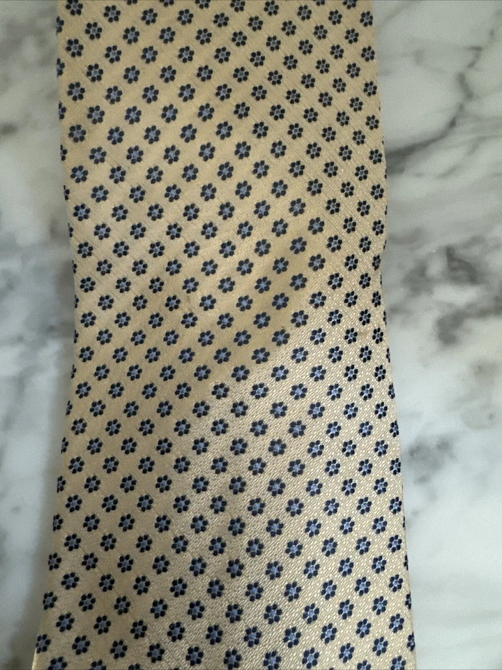 Corbata Banana Republic 100 % seda amarillo/dorado patrón azul marino Foto 4 de 4