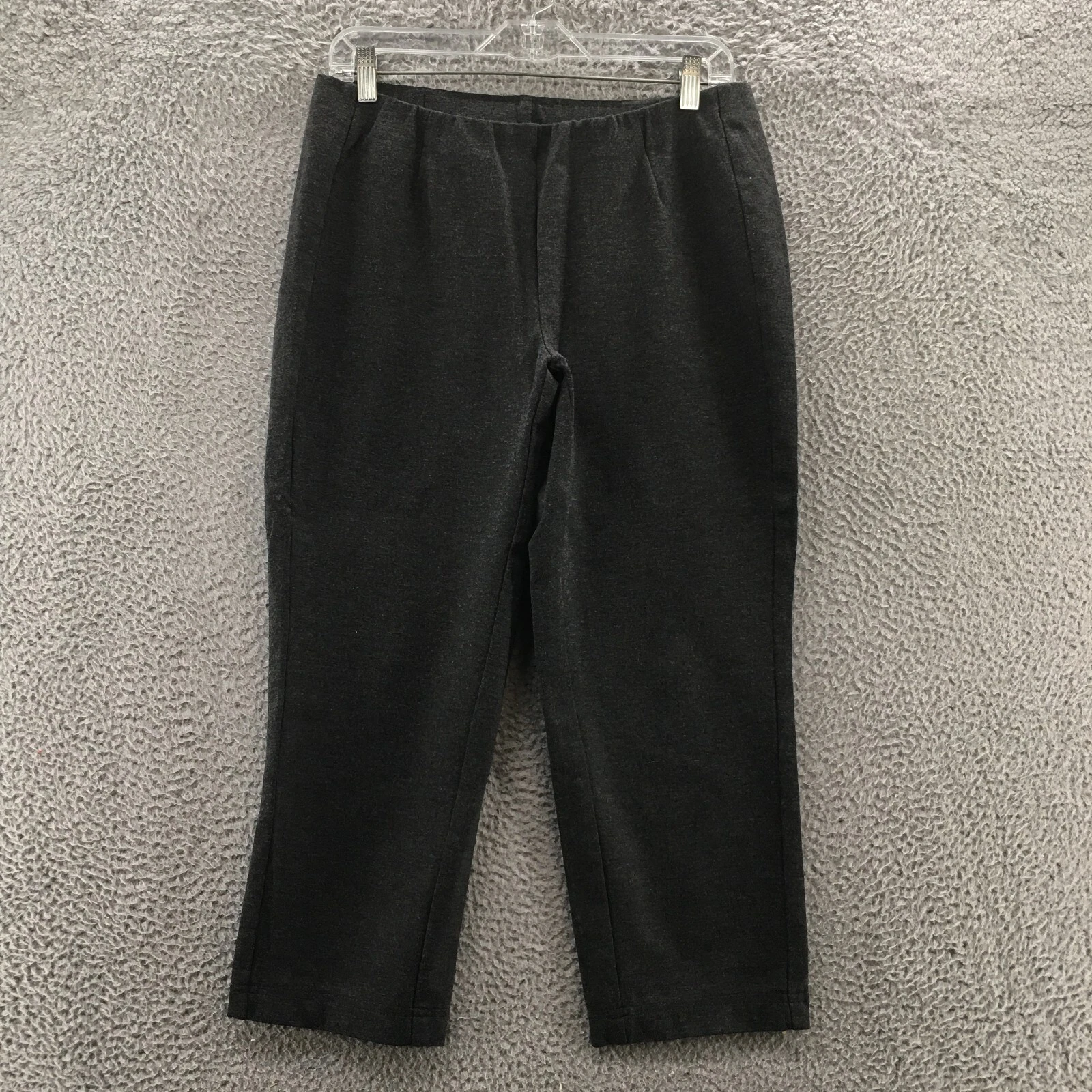 J.Jil Love Linen Capri Pants Women M Petite (actual 34x22) Gray Striped Mid Rise
Opens in a new wind