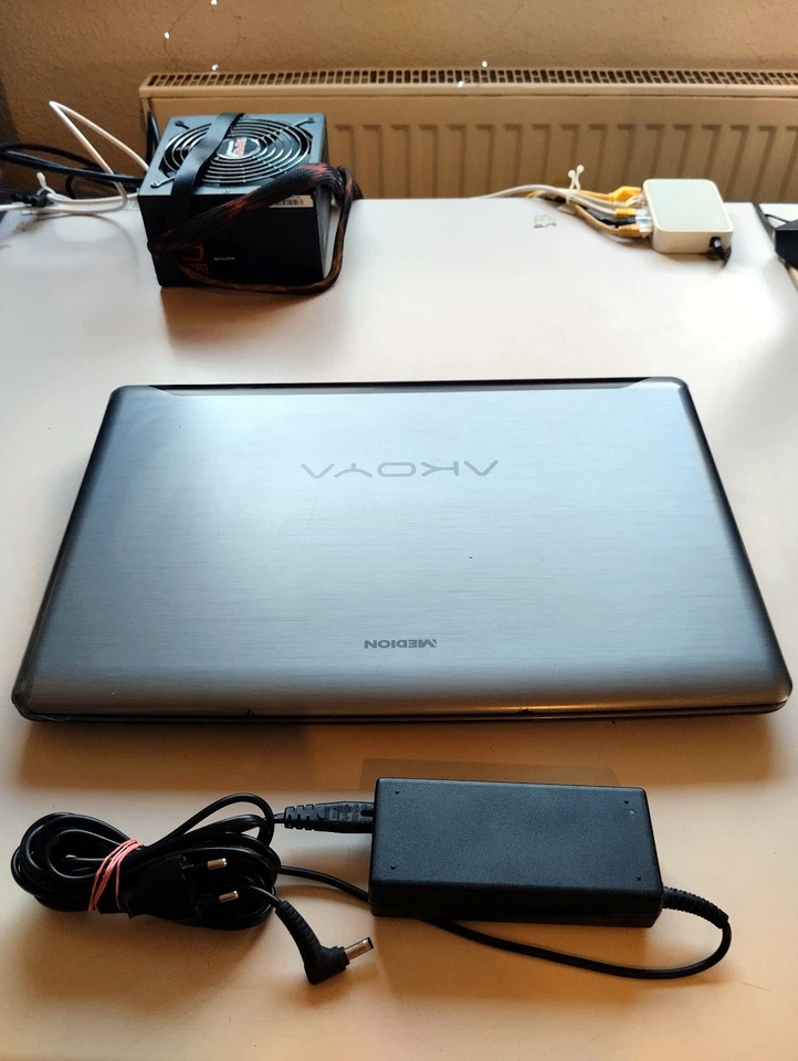 Medion Akoya P7816 – Intel I5 2(4)x2,50GHz – 8GB RAM – 2GB GraKa - Bild 3 von 4