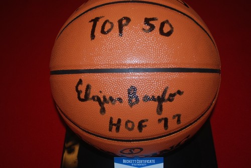 ELGIN BAYLOR Los Angeles Lakers signed Basketball Beckett HOF 77 TOP 50 1 - Picture 2 of 4
