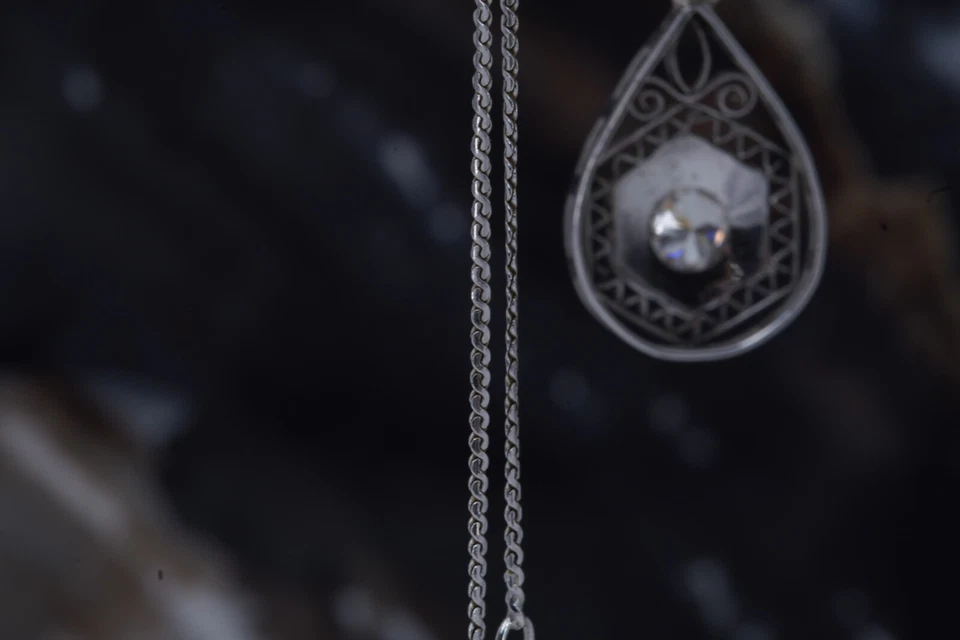 Colgante UNOAERRE Diamante Solitario Filigrana Real Natural 14K Italiano Fino Estate Foto 4 de 4