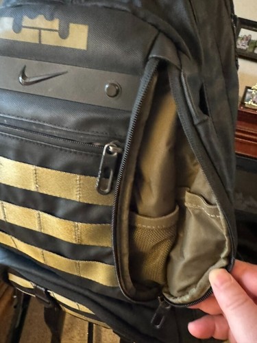 Nike LEBRON JAMES Skills Academy Backpack Lebron Witness No 6 - Straps Damaged! - Picture 3 of 21