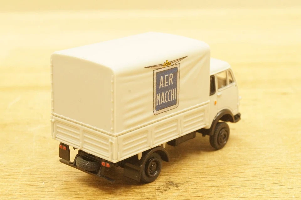 Scala Ho BREKINA 34619 Klein-Laster Camion Om Lupetto 25 " Aer Macchi " Nuovo - Immagine 3 di 4