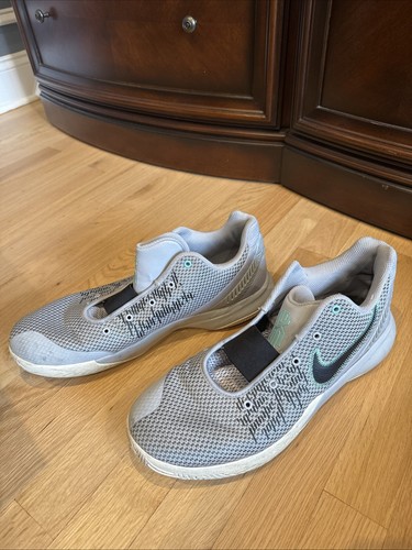 Talla 13 - Nike Kyrie Flytrap 2 Gris Lobo - Imagen 2 de 7