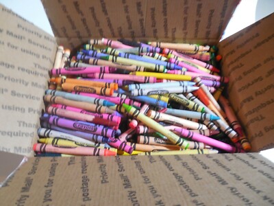 Over (6) Six Pounds of Crayons (Crayola & Others) - Crafts - Reuse - Melt