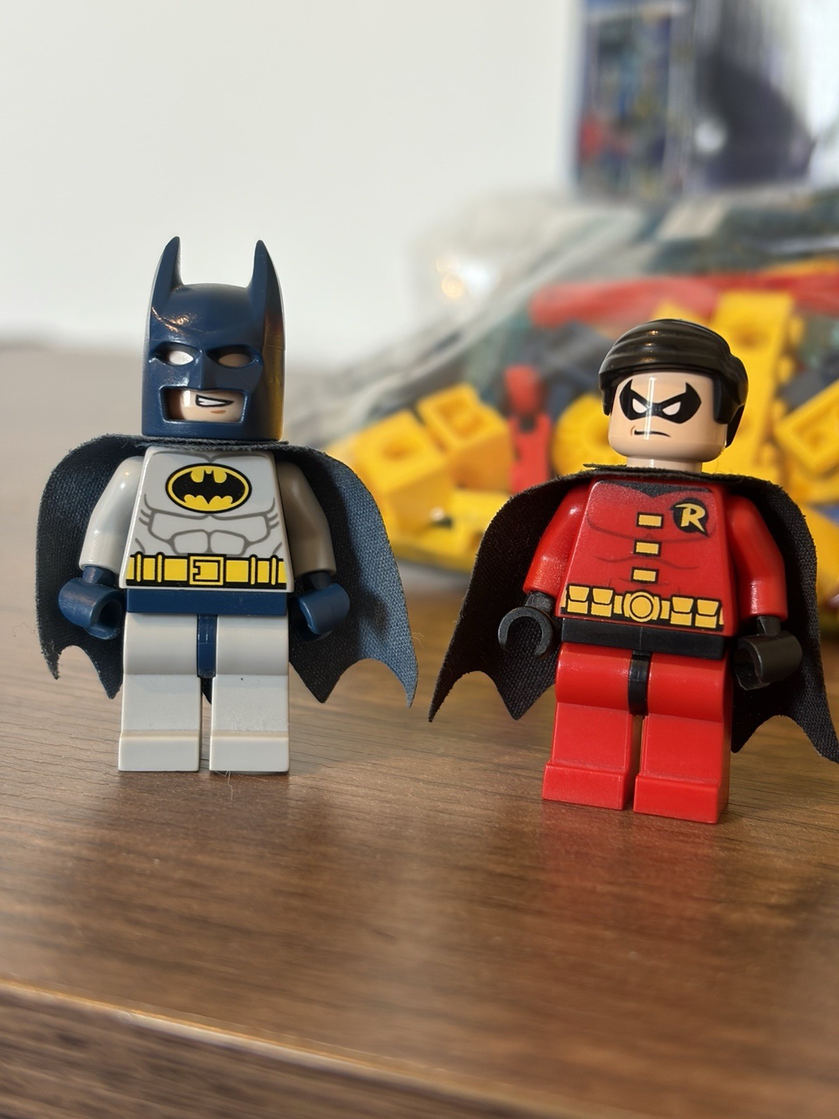 LEGO DC Universe Super Heroes 6860 The Batcave Complete Box Instructions 690pcs 2
