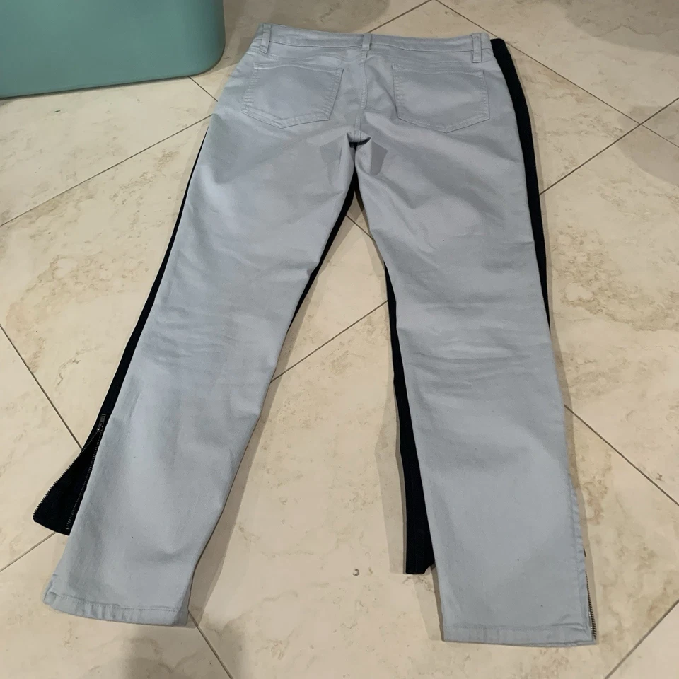 Eileen Fisher Organic Pants Lot Of 2 Women's Size 6 And Small - Image 2 of 4