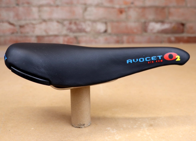 NEW AVOCET O2 AIR 40M Saddle With Titanium Rails And Italian