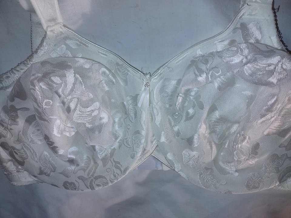 Sujetador sin relleno Wacoal, blanco, talla 40DDD Foto 2 de 4