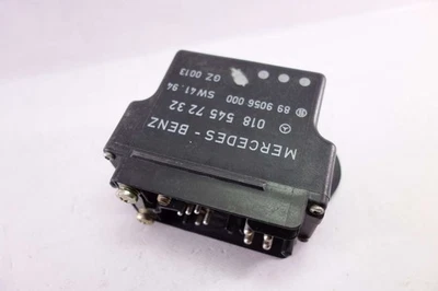 Rele Mercedes W202 C250 0185457232 018 545 72 32 899056000 89 9056 000 - Bild 1 von 2
