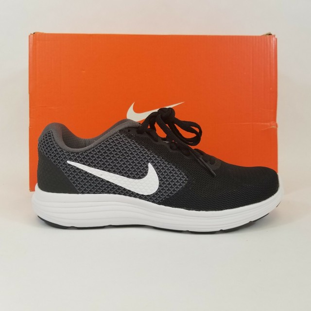 Size 5 - Nike Revolution 3 Black 