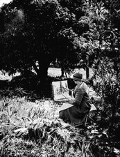 Diamond Creek Victoria 1955 - A woman in a garden she is painting - Old Photo