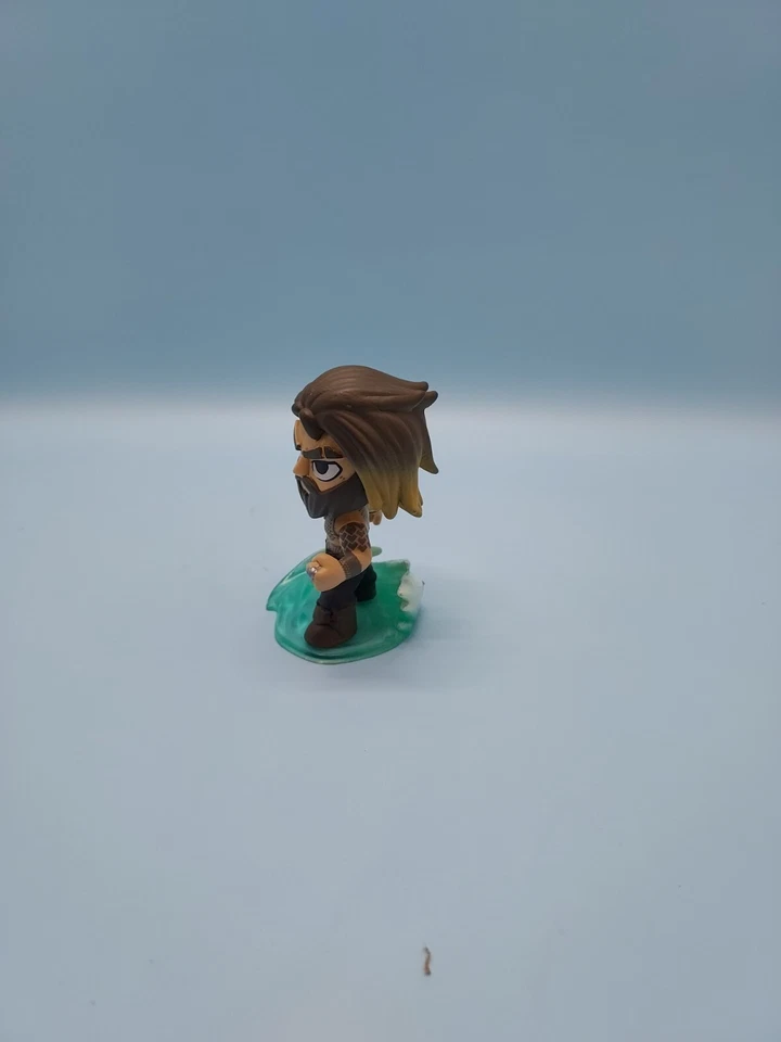 AQUAMAN • Funko DC Comics Misterioso Mini Figura Vinilo 2018 Película Sin Camisa 21/2"  Foto 2 de 4
