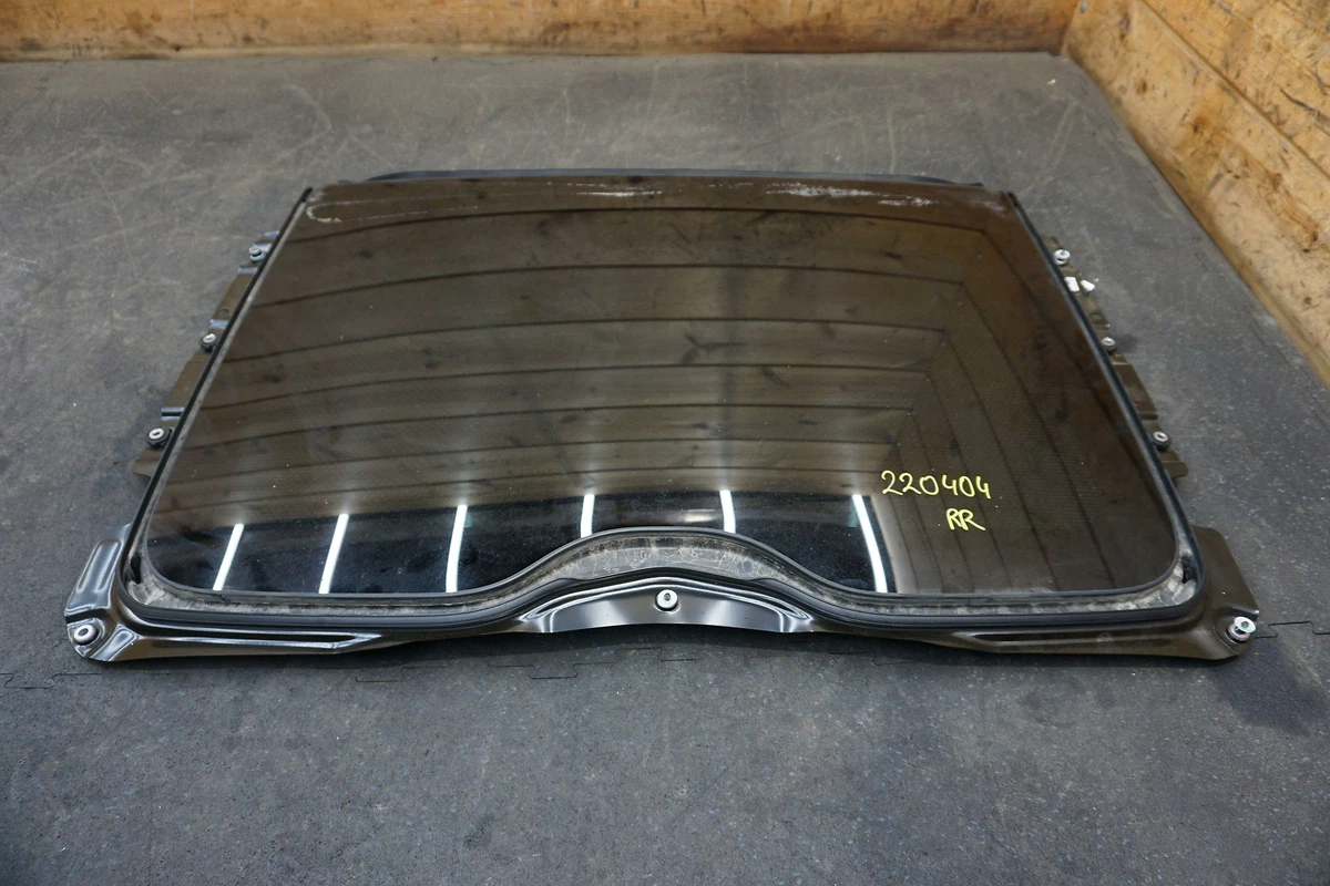 Rear Sunroof Roof Window Glass Panel Laminated 54107359333 BMW 750  