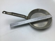 Vintage -- 7" FRYING PAN #307 W SPOUT: - ) WEAR-EVER ( aluminum - T.A.C.U. Co.