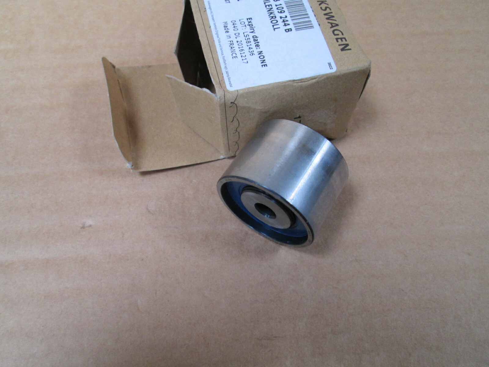 NEW GENUINE AUDI A1 VW POLO SKODA FABIA RAPID CAMBELT ROLLER IDLER 04B109244B eBay